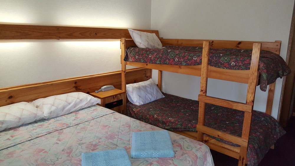 Coomacountry Club Motor Inn Экстерьер фото